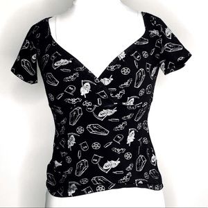 3/$31 Switchblade Stilletto Gothabilly Print Stretchy Top -L but fits like S/M